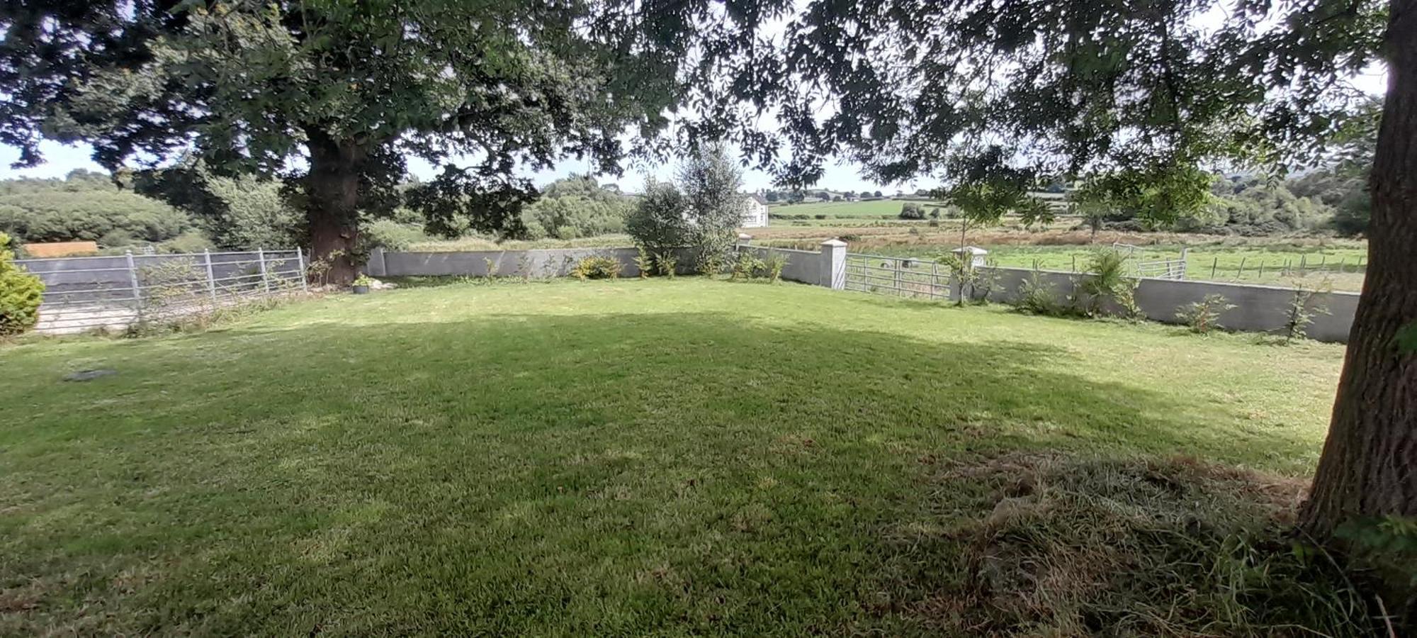 Oaktree Manor Villa Castlewellan Exterior photo